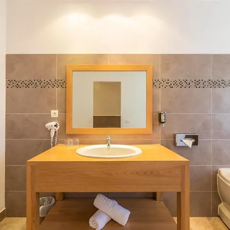 Shegara Hotel Porto Vecchio