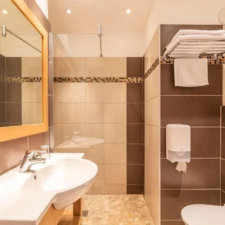 Shegara 3* Porto-Vecchio (Corsica)